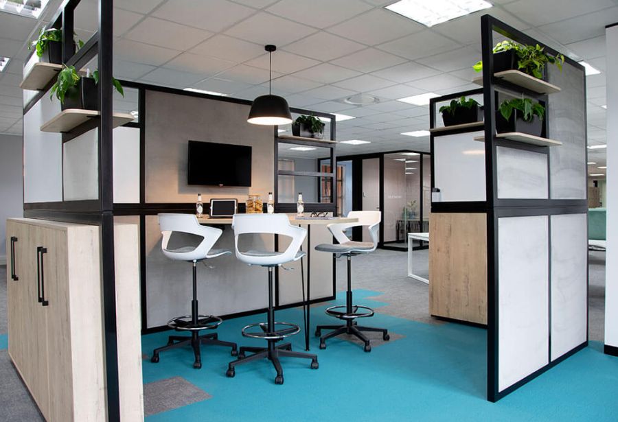 Pyramid-Office-Dimension-Data-05-Rikki-Hibbert