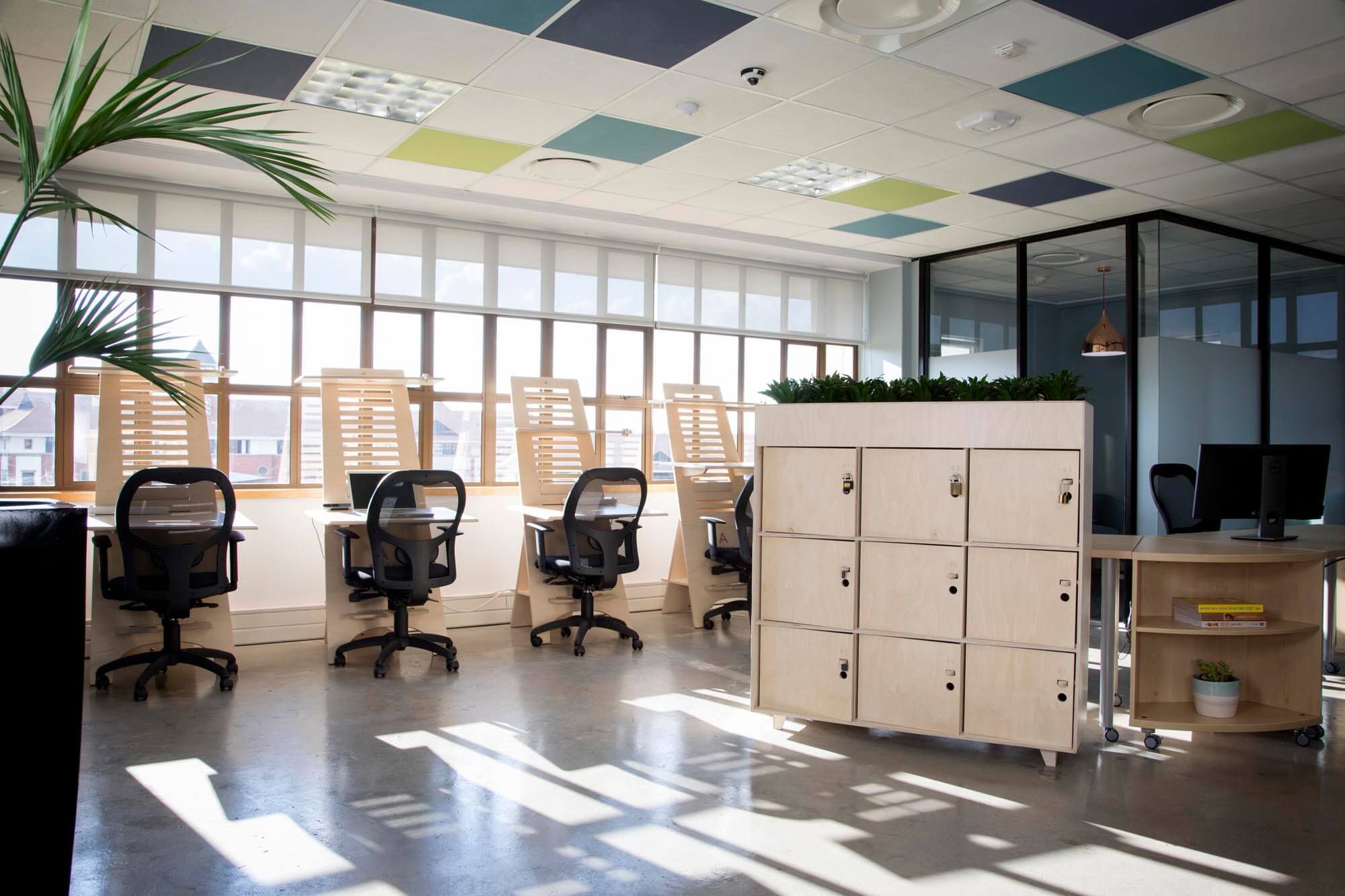 Pyramid-Office-DD-IT-03-Rikki-Hibbert