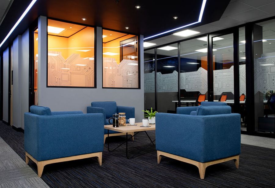 Pyramid-Office-Dimension-Data-05-Rikki-Hibbert